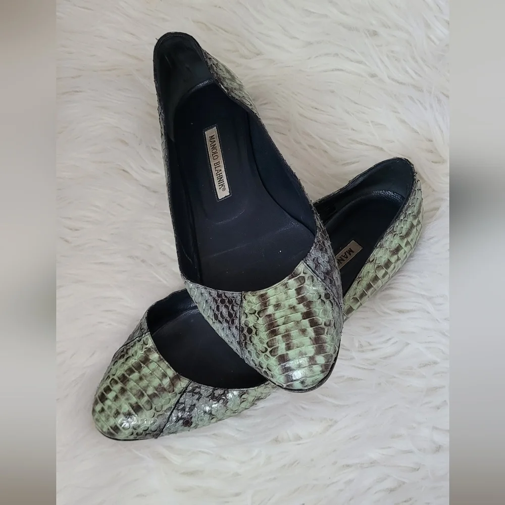 Manolo Blahnik Python Flats - Picture 1 of 12